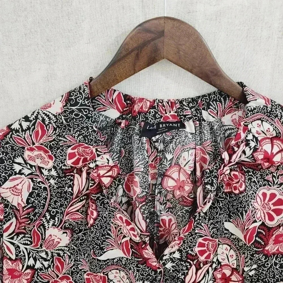 Lane Bryant Crewneck Slit Pullover Floral Long sleeve Blouse 22/24. 9672 P - Picture 3 of 8